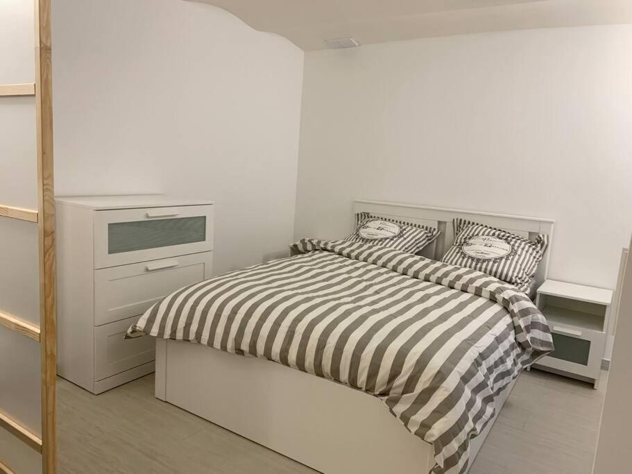 Apartment Charming Intim In Paris South *